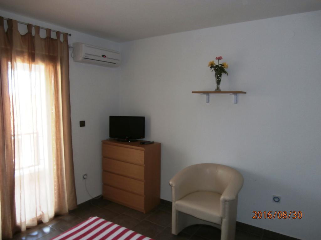Apartments Meni Drage Εξωτερικό φωτογραφία